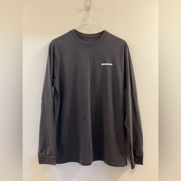 04. Patagonia Long Sleeve Logo Shirt - Picture 2 of 10